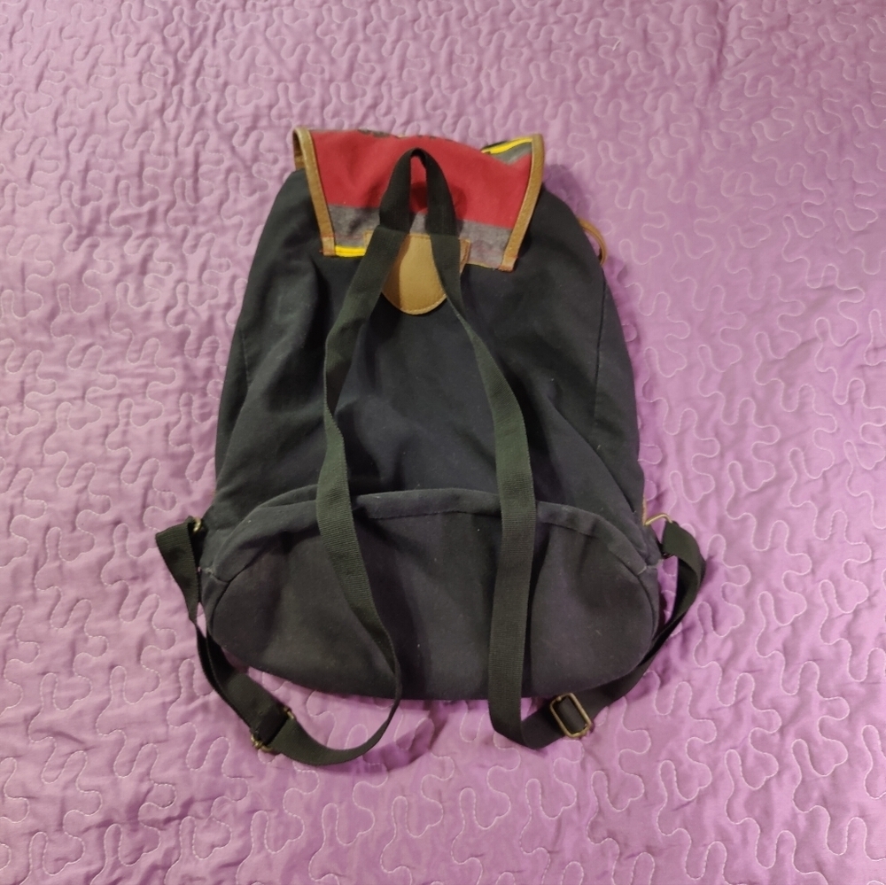 Harry Potter Hogwarts Gryffindor Drawstring Backpack - Picture 3 of 5